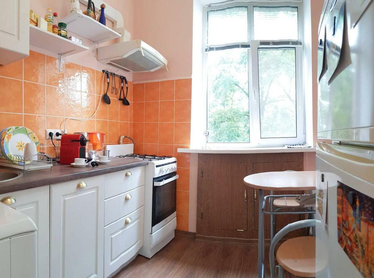 Kyiv Top Location 60M2 Apt In Old City Fast Wifi Selfchekin Ngoại thất bức ảnh